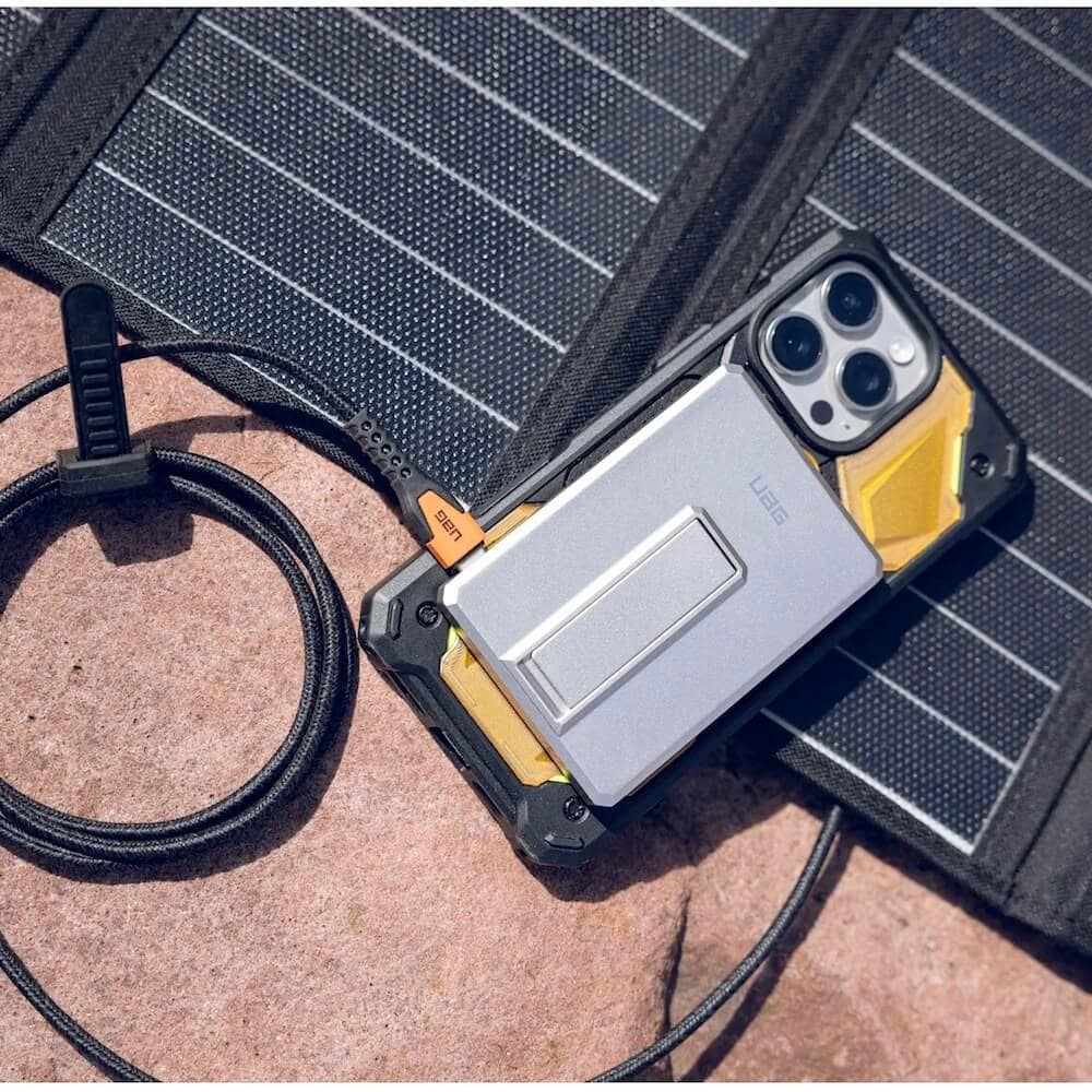 urban armor gear ultra 5000 mah черен