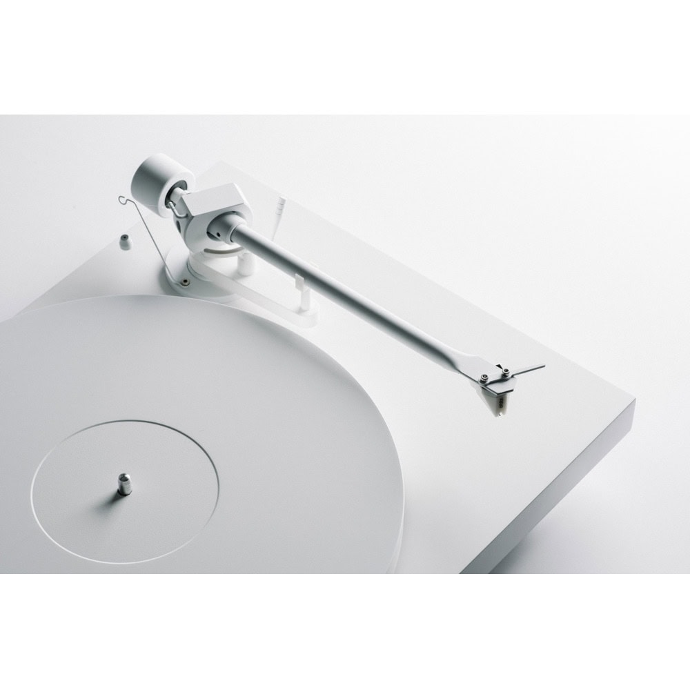 Грамофон Pro-Ject Audio Debut PRO White