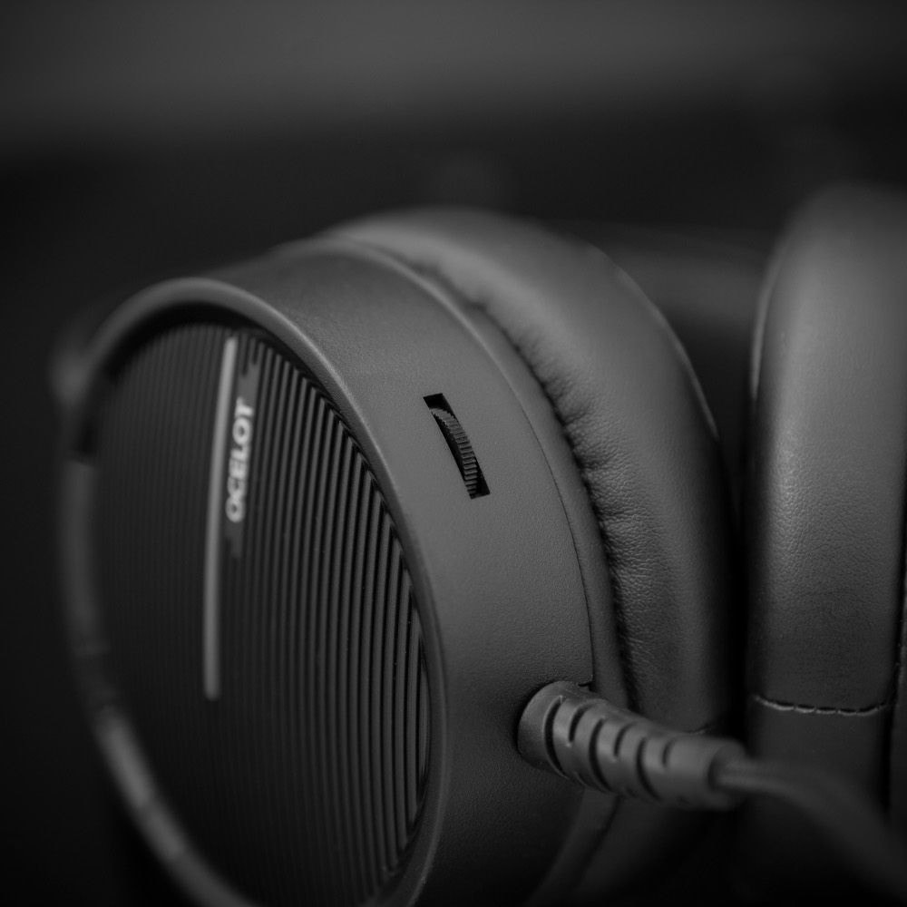 слушалки white shark ocelot черни