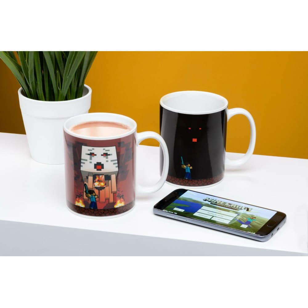 Paladone Minecraft Nether Heat Change Mug