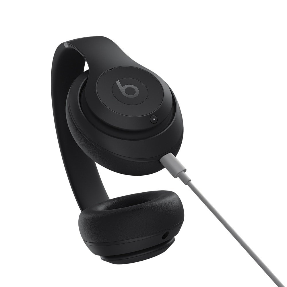 Beats By Dre Studio Pro Black MQTP3ZM/A