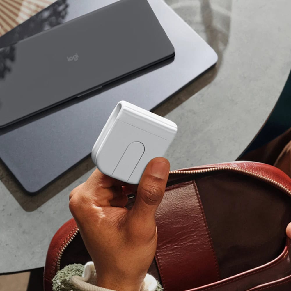 logitech mobi fold бяла