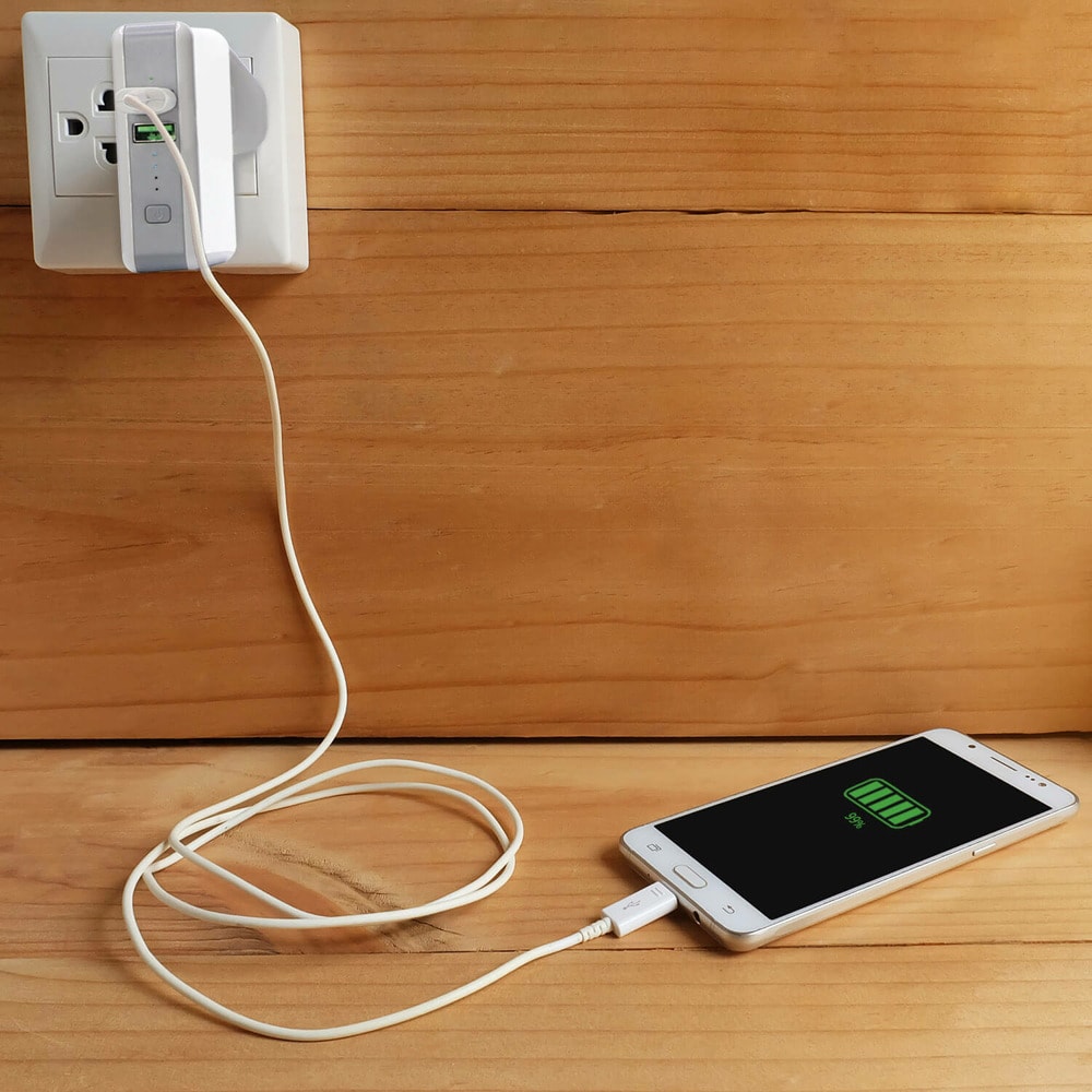 3in1 Charger HyperVolt with Wireless Power Bank