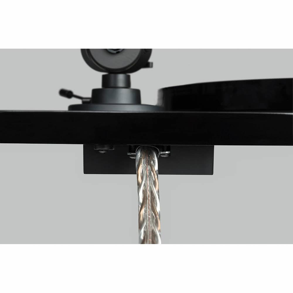 Pro-Ject Audio Systems E1 OM 5E Black