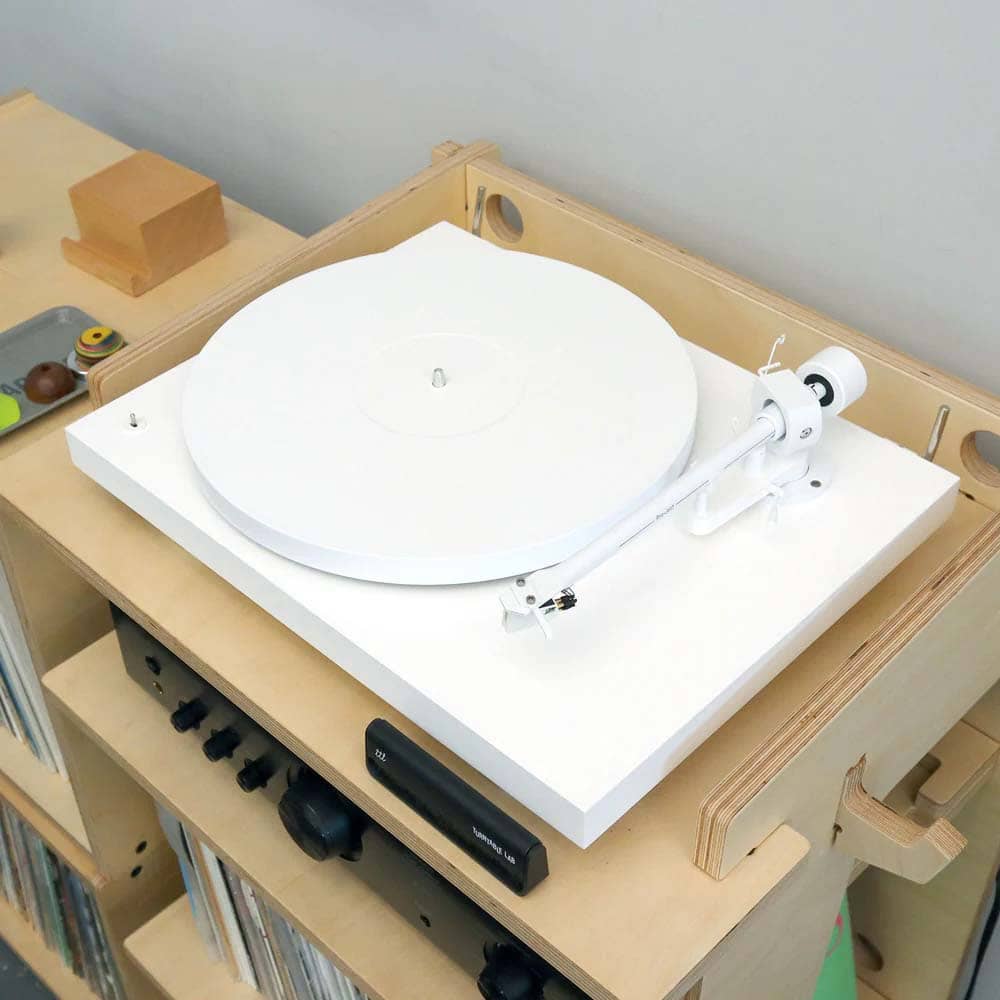 Pro-Ject Audio Systems T1 White Edition - 2M White | JAR Computers Pro-Ject Audio Systems T1 White Edition - 2M White