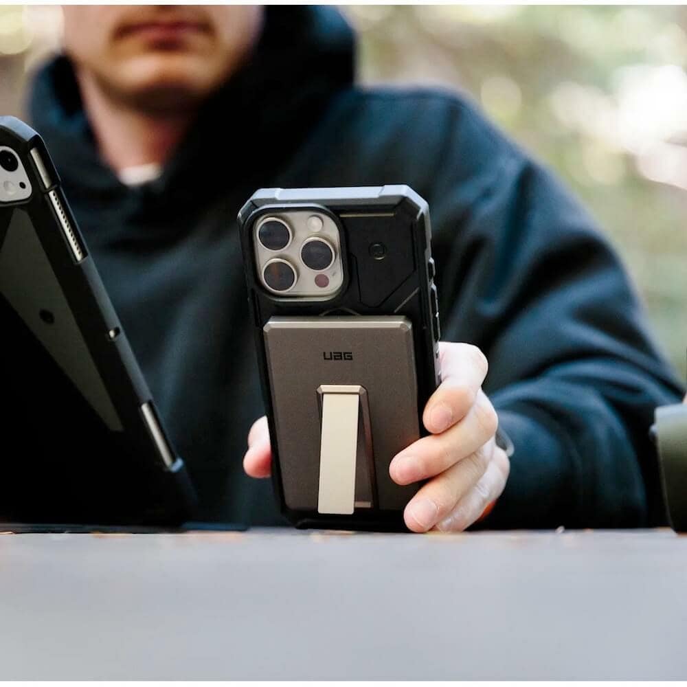 urban armor gear ultra 5000 mah черен