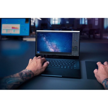 Razer Blade Stealth RZ09-03272E12-R3E1