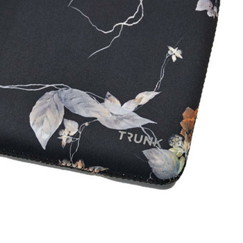 Trunk Laptop Sleeve 16 Black Flower 60175
