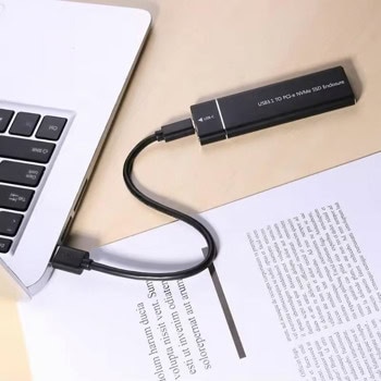 DeTech 17863 SSD NVMe USB3.1 Type-C