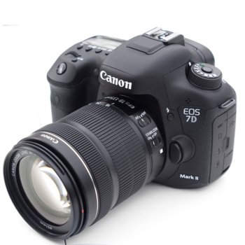 Canon EOS 7D MARK II + Canon EF-S 18-135mm IS STM