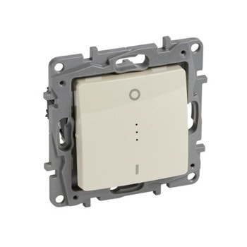 Двуполюсен ключ Legrand Niloe, с подсветка, крем | JAR Computers Legrand 664618