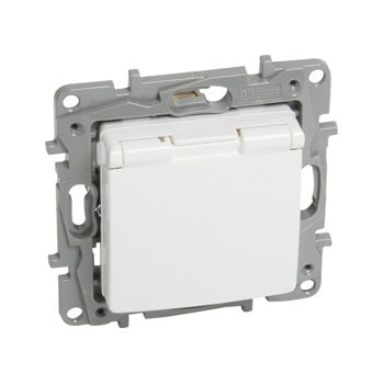 Контакт Legrand Niloe, 16A, единичен, с капак, бял | JAR Computers Legrand 764532