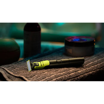 Philips OneBlade 360 with Connectivity QP4631/30