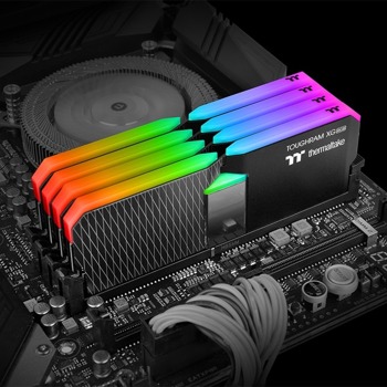 2x32GB DDR4 3600MHz Thermaltake TOUGHRAM XG RGB BK