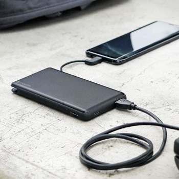 Mophie Powerstation Plus 6000 mAh Power Bank