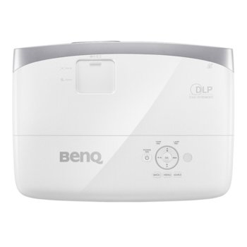 BenQ W1120 + Elite Screens M84UWH