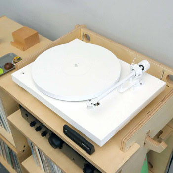 Pro-Ject Audio Systems T1 White Edition - 2M White | JAR Computers Pro-Ject Audio Systems T1 White Edition - 2M White