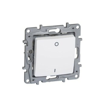 Двуполюсен ключ Legrand Niloe, с подсветка, бял | JAR Computers Legrand 664518