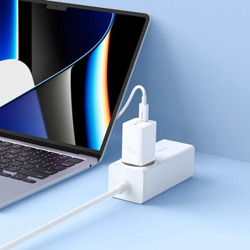 baseus gan5 pro fast dual usb-c 40w бял