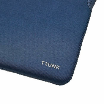 Trunk Laptop Sleeve (2022) тъмносин