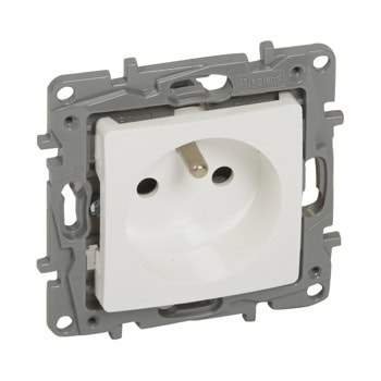 Контакт Legrand Niloe, 16A, френски стандарт, единичен, бял | JAR Computers Legrand 764527