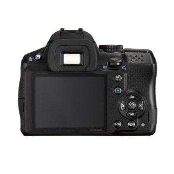 Pentax K-30, черен + обектив Pentax SMC 18-55mm