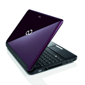 15.6" (39.62 cm) Fujitsu Lifebook AH530