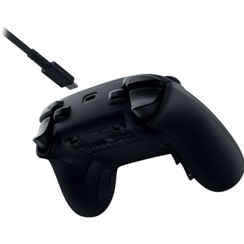 razer wolverine v3 pro черен