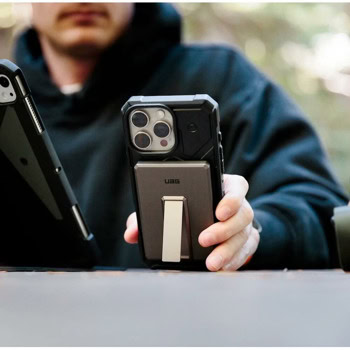 urban armor gear ultra 5000 mah черен