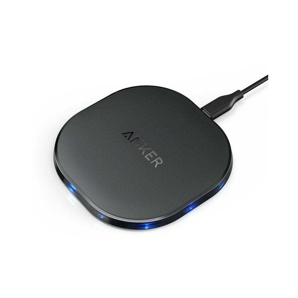 Поставка (пад) за безжично зареждане за Qi съвместими устройства - Anker PowerPort Wireless 10W Wireless Charging Pad (черен) | JAR Computers Поставка (пад) за безжично зареждане за Qi съвместими устройства - Anker PowerPort Wireless 10W Wireless Charging Pad (черен)
