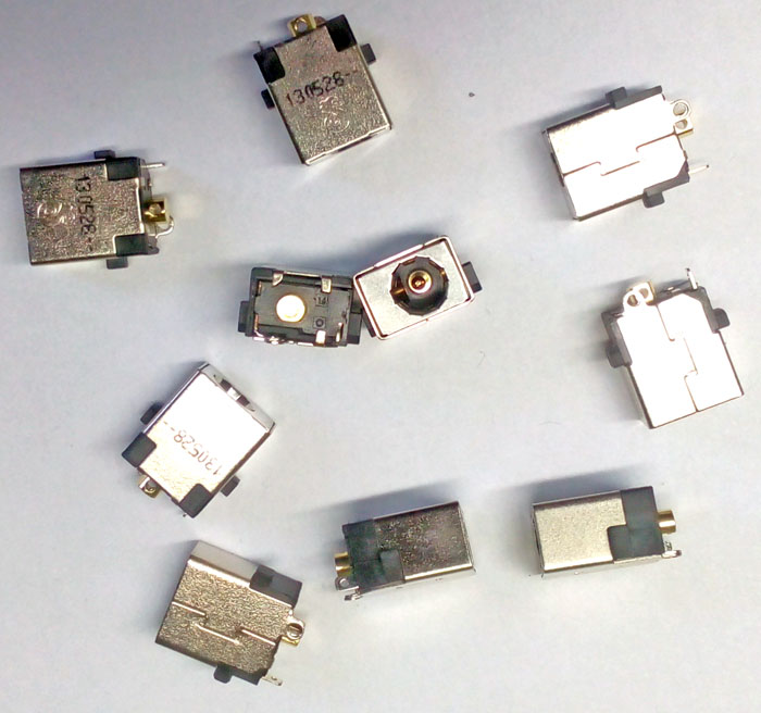 Букса за лаптоп (DC Power Jack) PJ077 1.65MM CENTER PIN - Acer Aspire 5532 5534 Зелена или Черна (Green/Black) | JAR Computers Букса за лаптоп (DC Power Jack) PJ077 1.65MM CENTER PIN - Acer Aspire 5532 5534 Зелена или Черна (Green/Black)