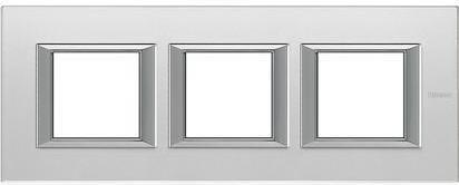 Рамка 3х2 мод. правоъгълна Mirror glass Axolute Bticino | JAR Computers Рамка 3х2 мод. правоъгълна Mirror glass Axolute Bticino