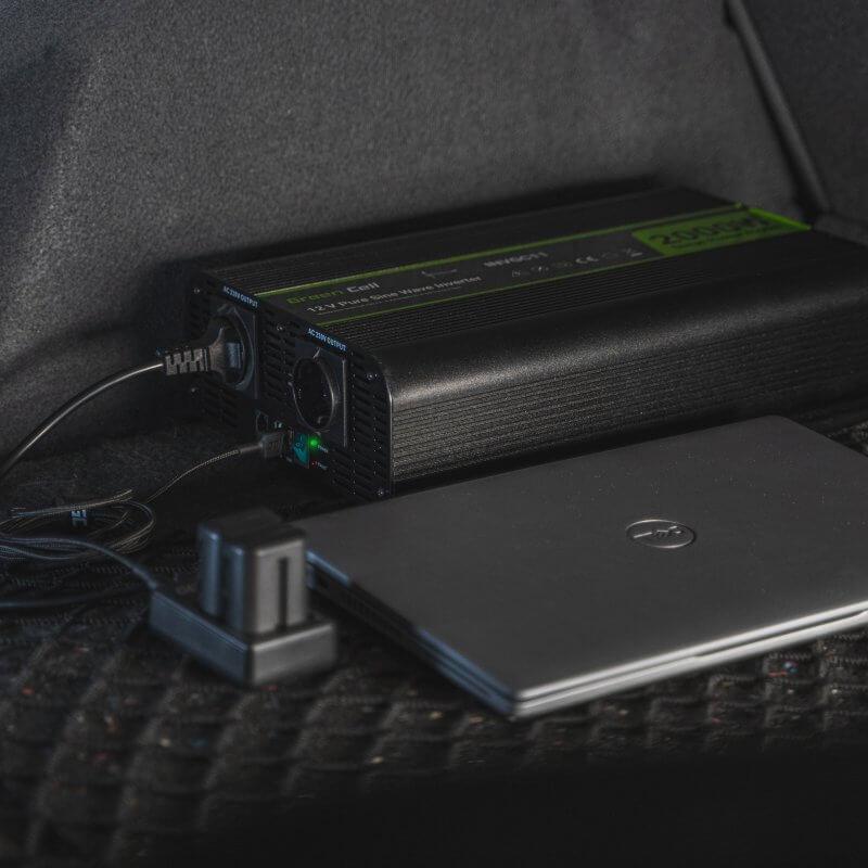 Инвертор за кола - Green Cell Pro Car Inverter 12V to 230V 500W/1000W Pure Sine | JAR Computers Инвертор за кола - Green Cell Pro Car Inverter 12V to 230V 500W/1000W Pure Sine