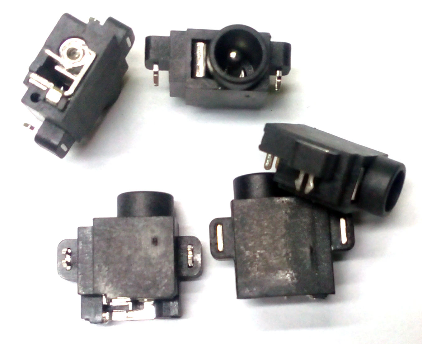 Букса за лаптоп (DC Power Jack) PJ026 | JAR Computers Букса за лаптоп (DC Power Jack) PJ026