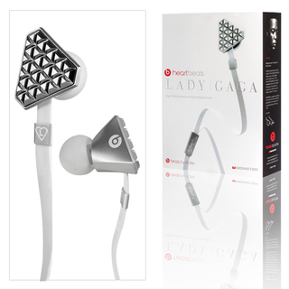 Слушалки за iPhone, iPod, MP3 плеъри и мобилни телефони - Lady Gaga Heartbeats (сребрист) | JAR Computers Слушалки за iPhone, iPod, MP3 плеъри и мобилни телефони - Lady Gaga Heartbeats (сребрист)