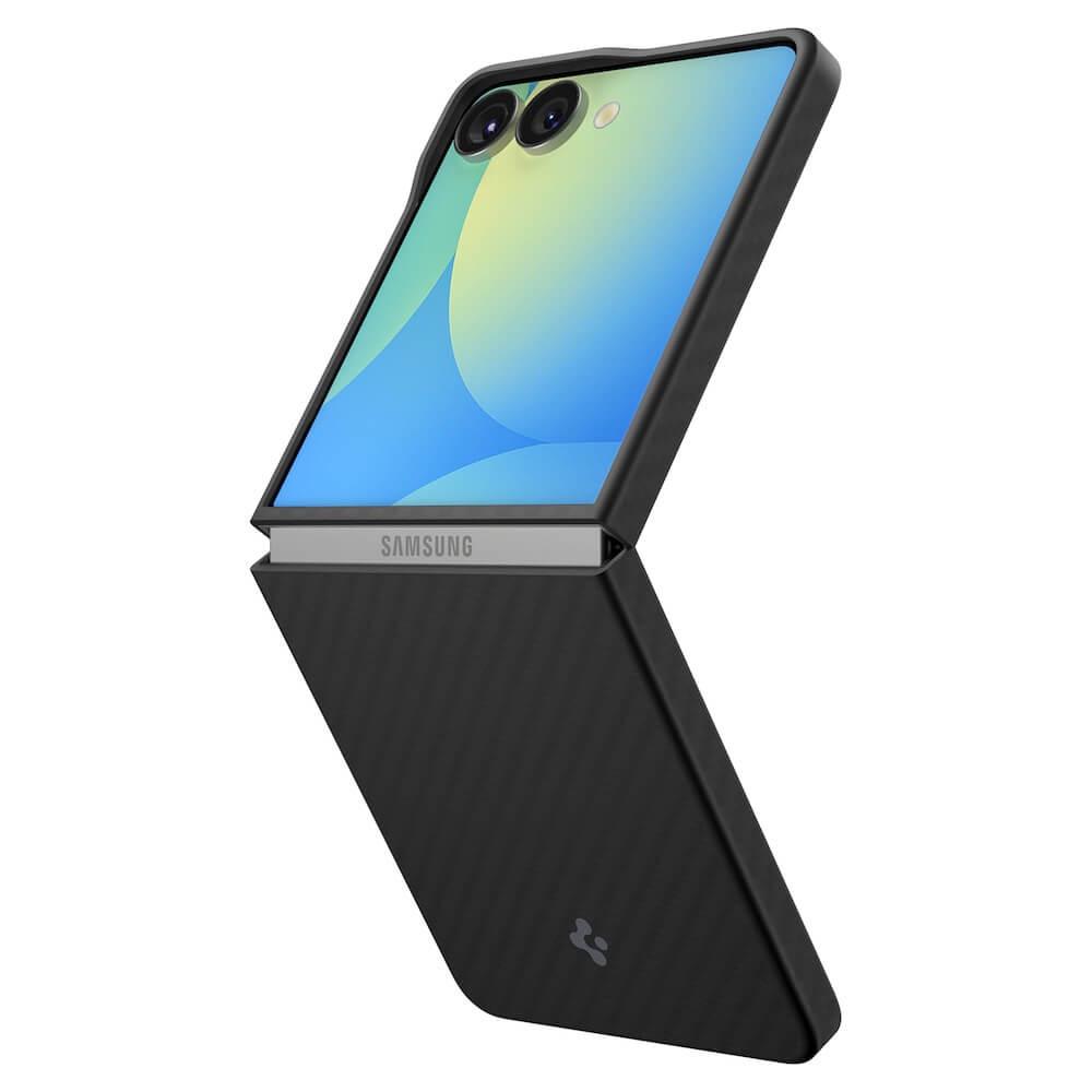 Тънък поликарбонатов кейс с кевларено покритие за Samsung Galaxy Z Flip7 - Spigen AirSkin Case (черен) | JAR Computers Тънък поликарбонатов кейс с кевларено покритие за Samsung Galaxy Z Flip7 - Spigen AirSkin Case (черен)