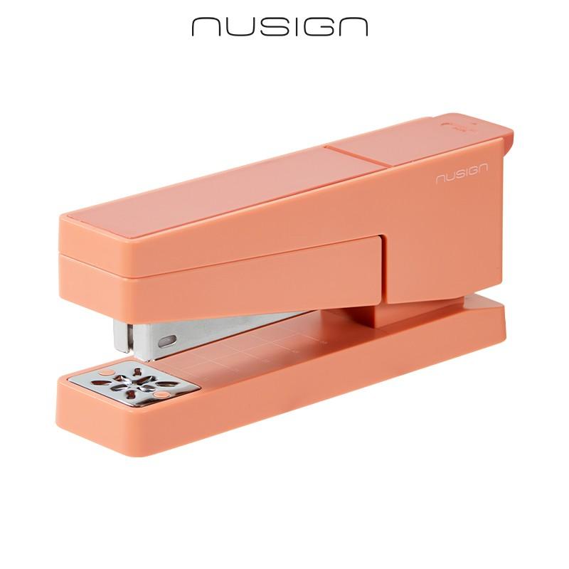 Телбод Nusign Classic, ЕNS089, въртящ се, за 20 л.(80 г), телчета 24(26)/6, пластмаса + метал, розов | JAR Computers Телбод Nusign Classic, ЕNS089, въртящ се, за 20 л.(80 г), телчета 24(26)/6, пластмаса + метал, розов
