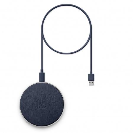Луксозна поставка (пад) за безжично захранване - Bang & Olufsen Charging Pad (син) | JAR Computers Луксозна поставка (пад) за безжично захранване - Bang & Olufsen Charging Pad (син)