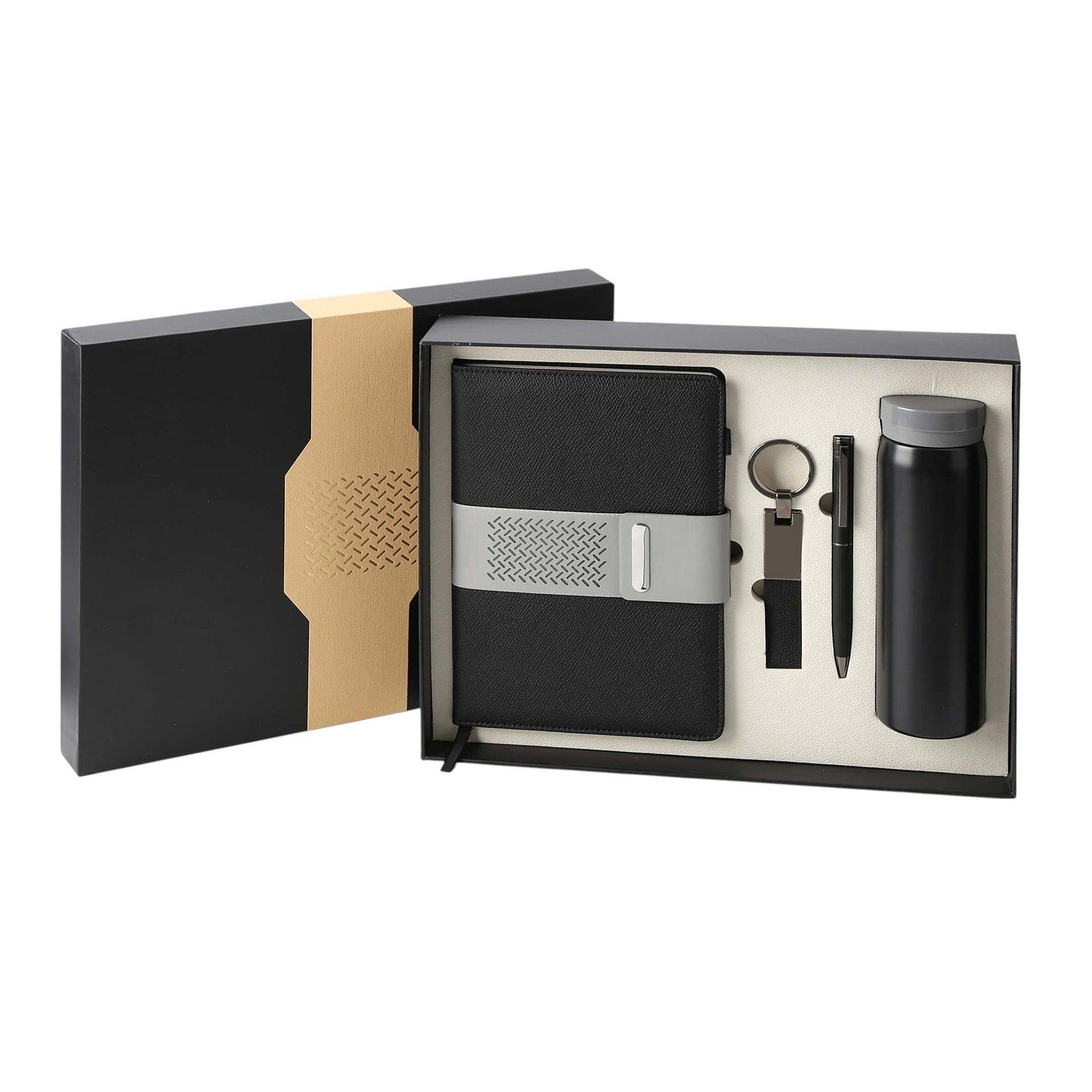 Office 1 Комплект Welcome, тефтер, бутилка, химикалка и ключодържател, в кутия, черен | JAR Computers Office 1 Комплект Welcome, тефтер, бутилка, химикалка и ключодържател, в кутия, черен