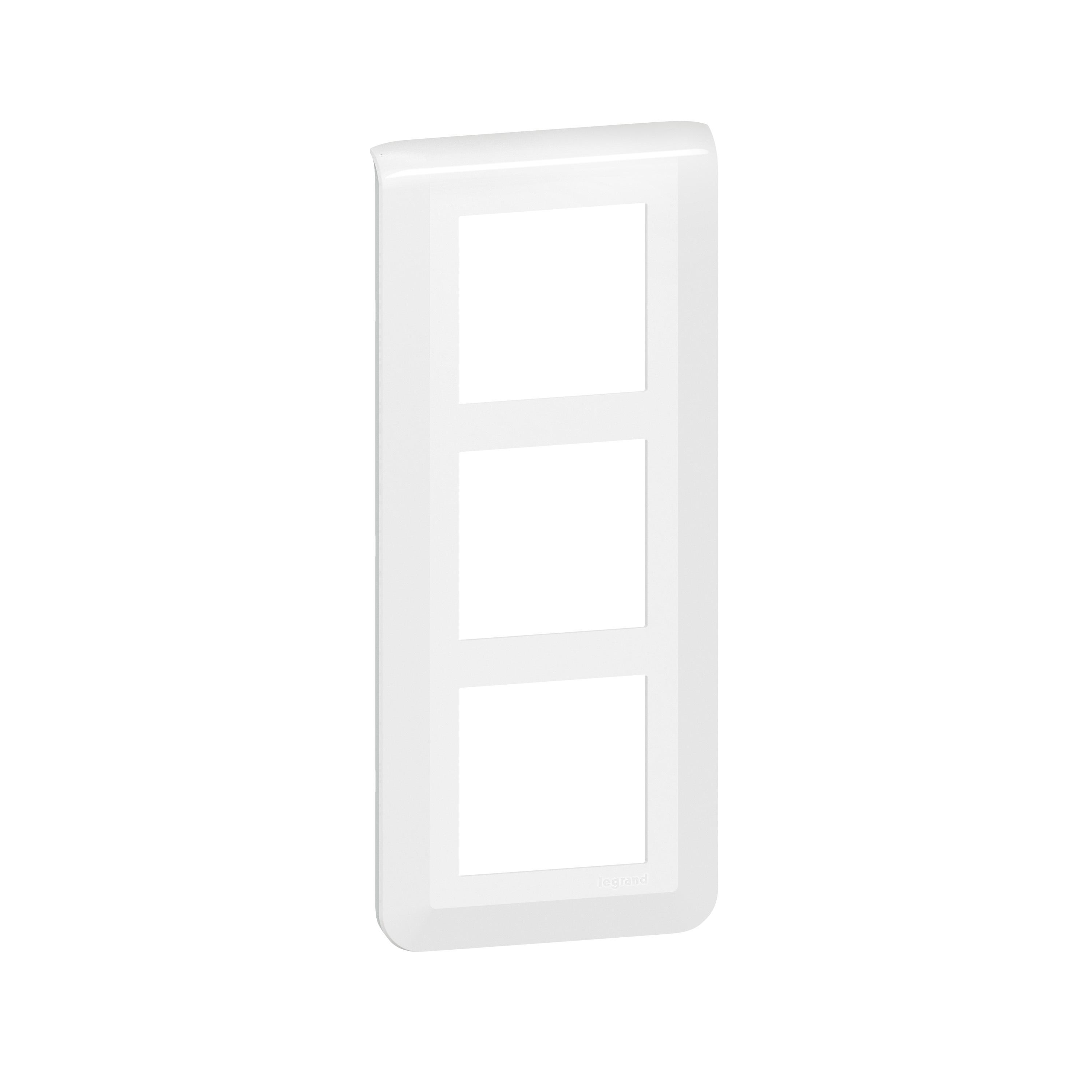 Декоративна рамка вертикална 3x2M /в конзоли с разстояние 57mm/ Бял - Legrand Mosaic New 078856L | JAR Computers Декоративна рамка вертикална 3x2M /в конзоли с разстояние 57mm/ Бял - Legrand Mosaic New 078856L