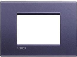 Рамка 3 мод. метална правоъгълна Club LL Bticino | JAR Computers Рамка 3 мод. метална правоъгълна Club LL Bticino