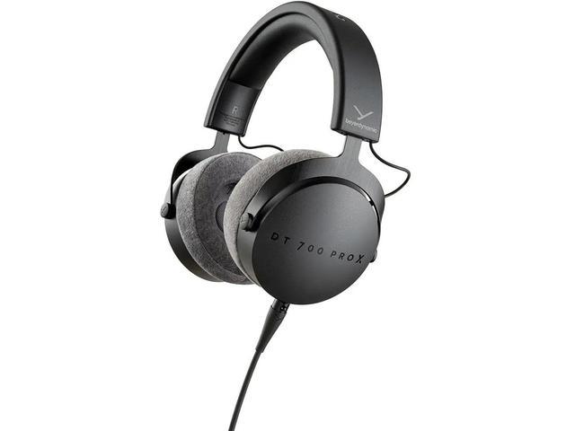 beyerdynamic DT 700 PRO X