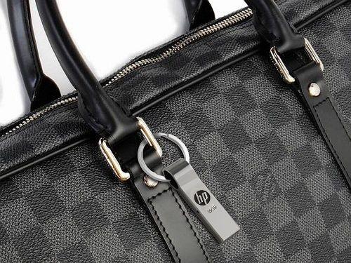 Флаш памет с метален ринг и ключодържател 32GB - HP USB Flash V285W 32GB USB 2.0 Metal Key Ring (сребрист) | JAR Computers Флаш памет с метален ринг и ключодържател 32GB - HP USB Flash V285W 32GB USB 2.0 Metal Key Ring (сребрист)