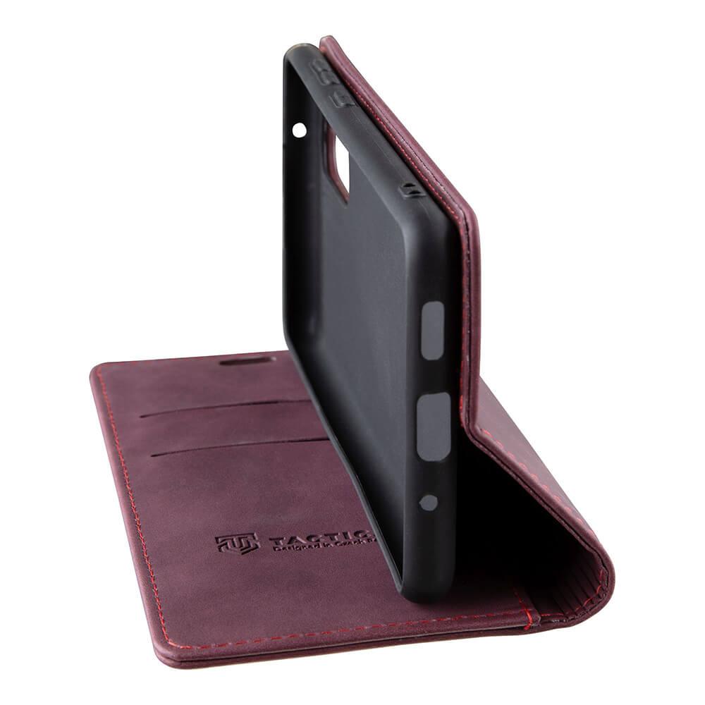 Кожен калъф с поставка и отделение за кр. карти за iPhone 13 Pro - Tactical Xproof Flip Case (червен) | JAR Computers Кожен калъф с поставка и отделение за кр. карти за iPhone 13 Pro - Tactical Xproof Flip Case (червен)