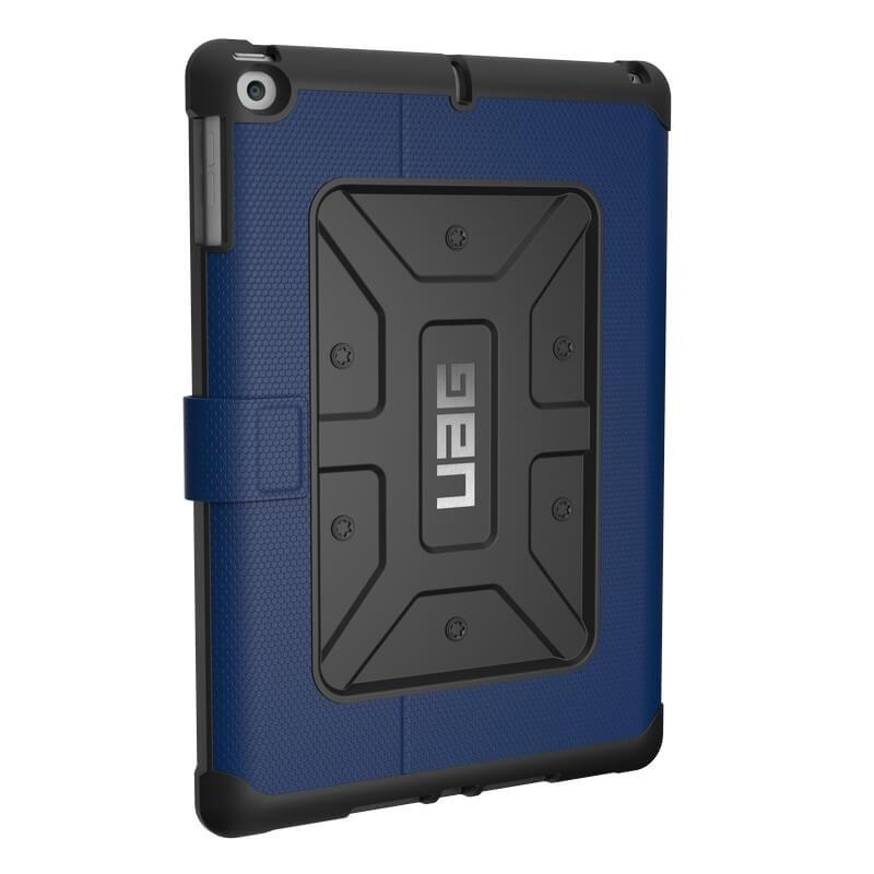 Удароустойчив хибриден кейс от най-висок клас за iPad 5 (2017), iPad 6 (2018) - Urban Armor Gear Metropolis Folio Case (син-черен) | JAR Computers Удароустойчив хибриден кейс от най-висок клас за iPad 5 (2017), iPad 6 (2018) - Urban Armor Gear Metropolis Folio Case (син-черен)