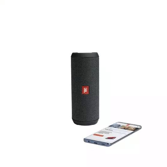 Водоустойчив безжичен bluetooth спийкър и микрофон за мобилни устройства (черен) - JBL Flip Essential | JAR Computers Водоустойчив безжичен bluetooth спийкър и микрофон за мобилни устройства (черен) - JBL Flip Essential