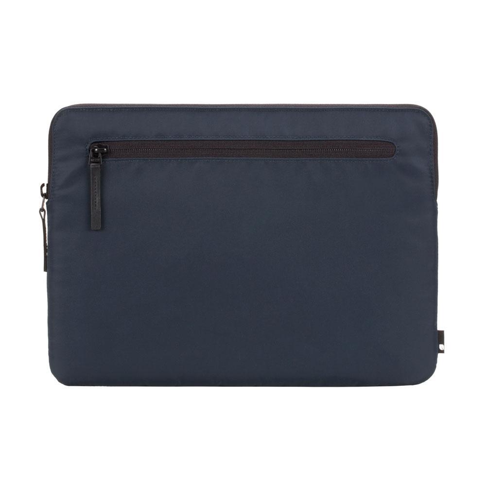 Предпазен полиестерен калъф за MacBook 12 - Incase Compact Sleeve in Flight Nylon (тъмносин) | JAR Computers Предпазен полиестерен калъф за MacBook 12 - Incase Compact Sleeve in Flight Nylon (тъмносин)