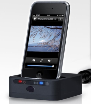 Универсална видео док станция за iPhone - Tunewear Visual dock | JAR Computers Универсална видео док станция за iPhone - Tunewear Visual dock