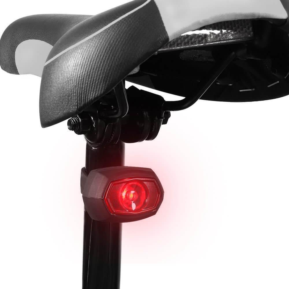 Висококачествена задна лампа с вградена батерия за колело - Wozinsky Rear Bicycle Light microUSB Charged XC-186 (черен) | JAR Computers Висококачествена задна лампа с вградена батерия за колело - Wozinsky Rear Bicycle Light microUSB Charged XC-186 (черен)