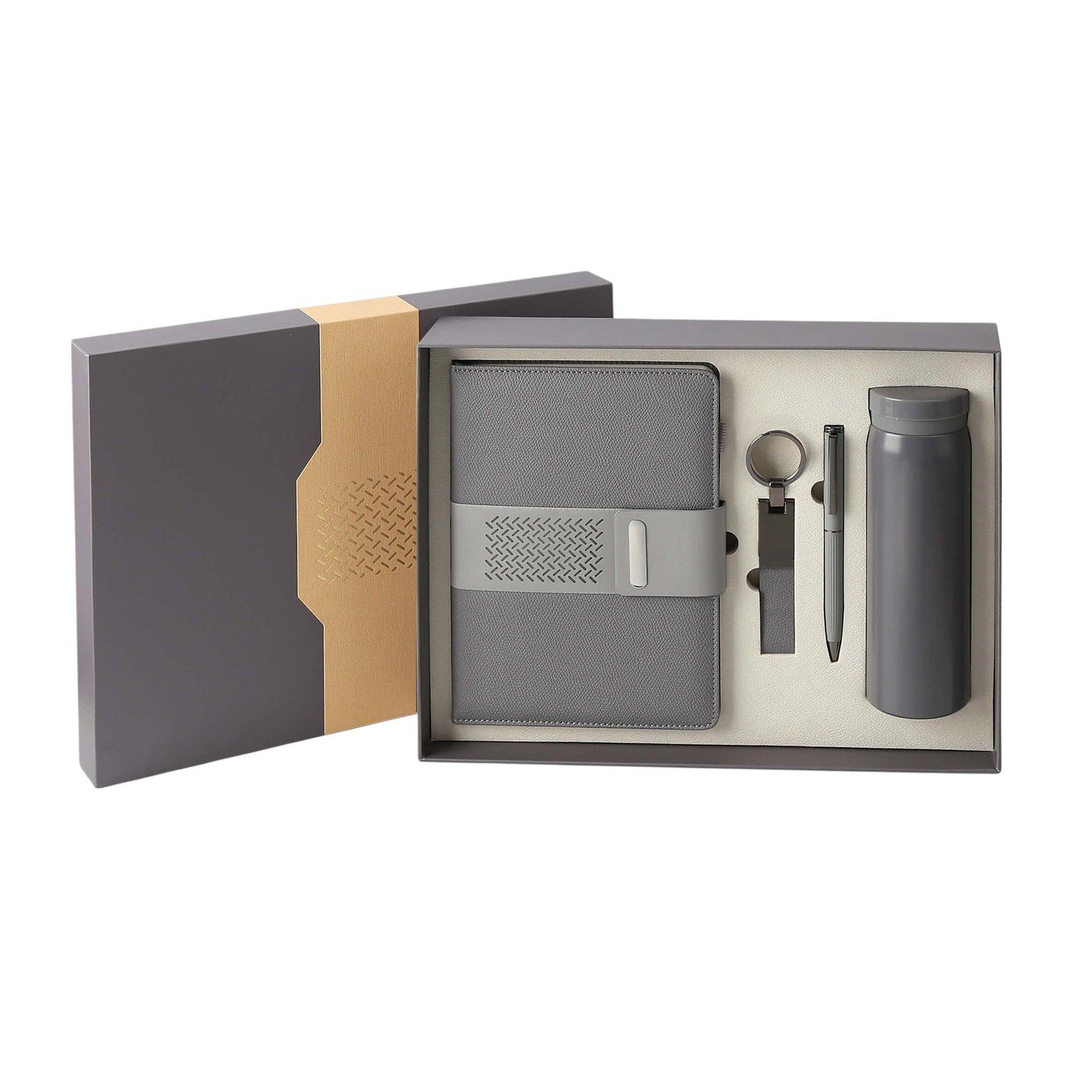 Office 1 Комплект Welcome, тефтер, бутилка, химикалка и ключодържател, в кутия, сив | JAR Computers Office 1 Комплект Welcome, тефтер, бутилка, химикалка и ключодържател, в кутия, сив